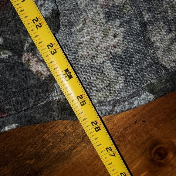 Arizona Jean Co Dark Grey Cardigan with pink Roses - Medium/Large - Picture 4 of 8